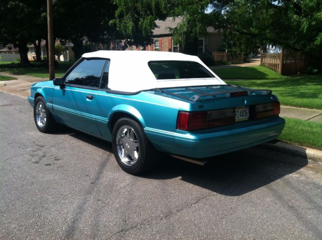 1993 White Ford Mustang Convertible