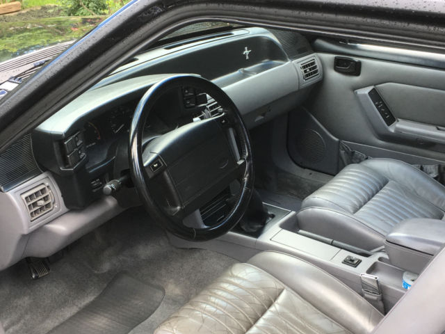 1993 Black Ford Mustang