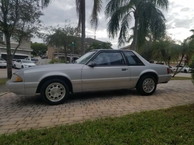 1993 Gray Ford Mustang Coupe