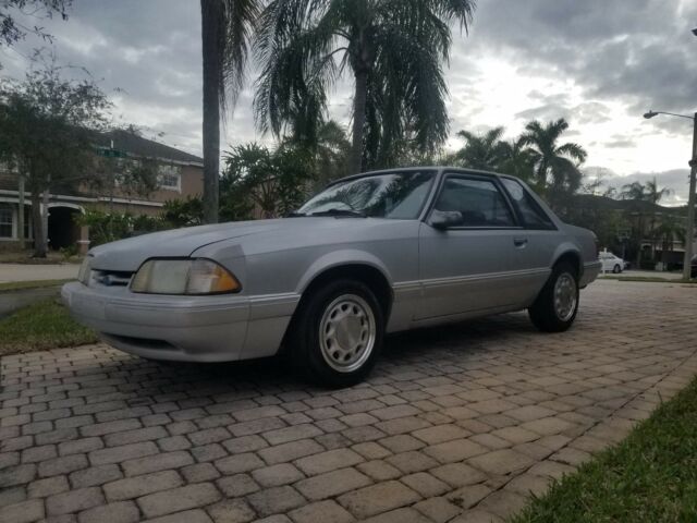 1993 Gray Ford Mustang Coupe