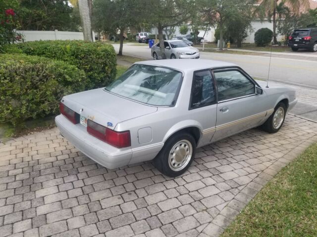 1993 Gray Ford Mustang Coupe