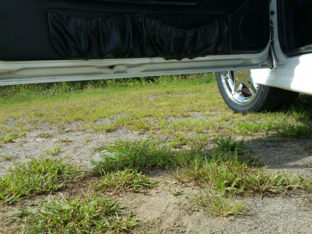 1993 White Ford Mustang Hatchback