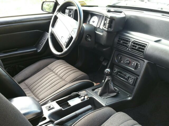 1993 White Ford Mustang Hatchback