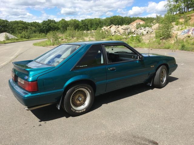 1993 Reef Blue Ford Mustang Hatchback