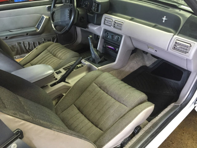 1993 White Ford Mustang Hatchback