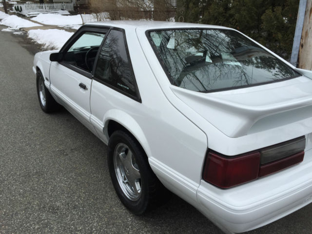 1993 White Ford Mustang Hatchback