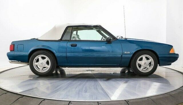 1993 -- Ford Mustang Convertible