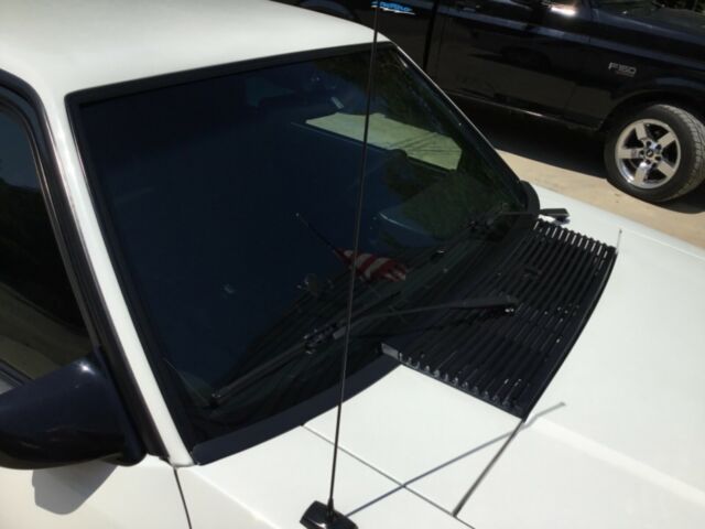 1993 White Ford Mustang Coupe