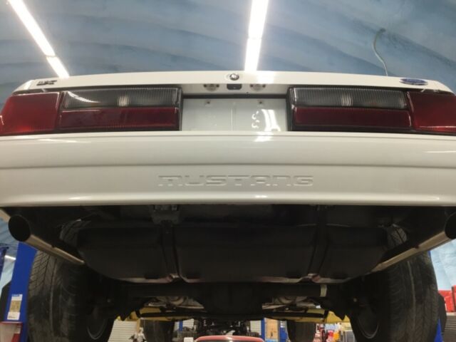 1993 White Ford Mustang Coupe