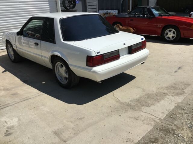 1993 White Ford Mustang Coupe