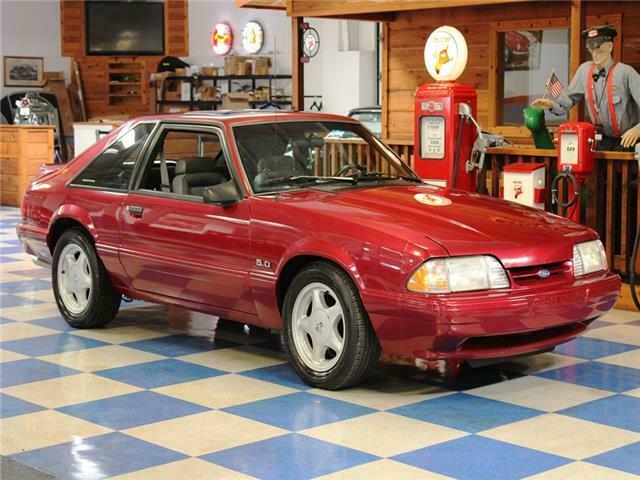1993 Red Ford Mustang --