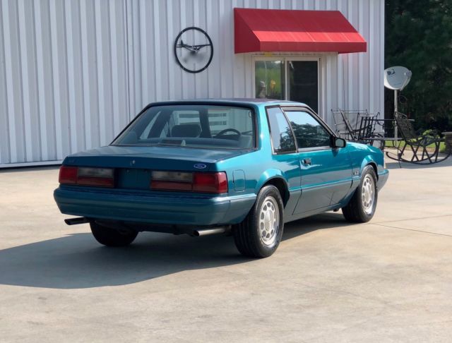 1993 Reef Blue Ford Mustang Coupe