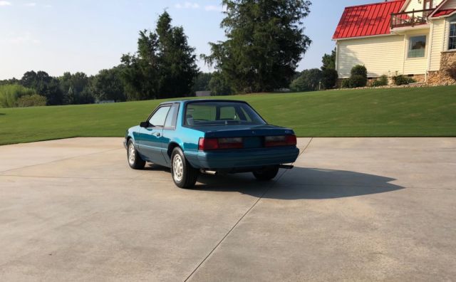 1993 Reef Blue Ford Mustang Coupe