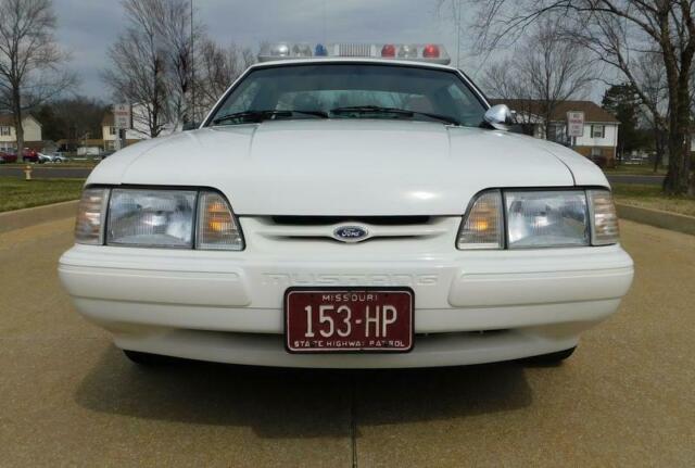 1993 White Ford Mustang --