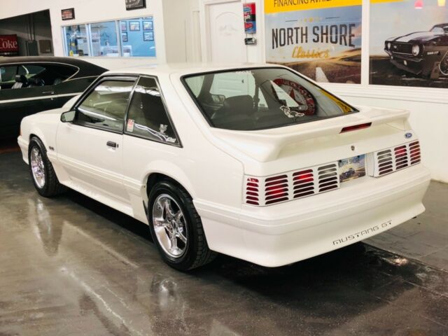 1993 White Ford Mustang Hatchback