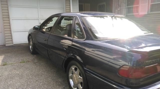 1993 Blue Ford Taurus Sedan