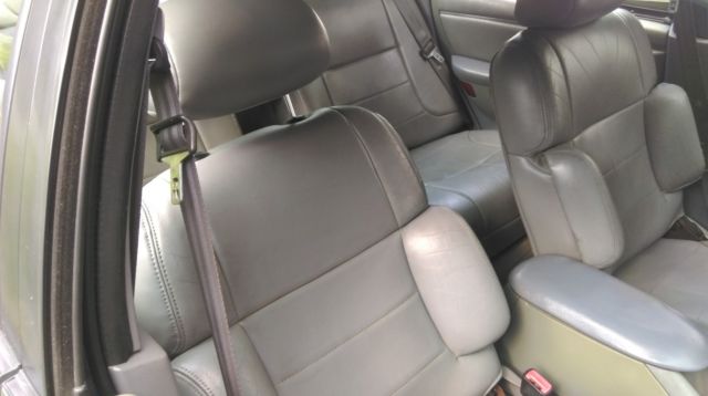 1993 Blue Ford Taurus Sedan