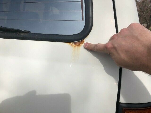 1993 White Toyota Land Cruiser SUV