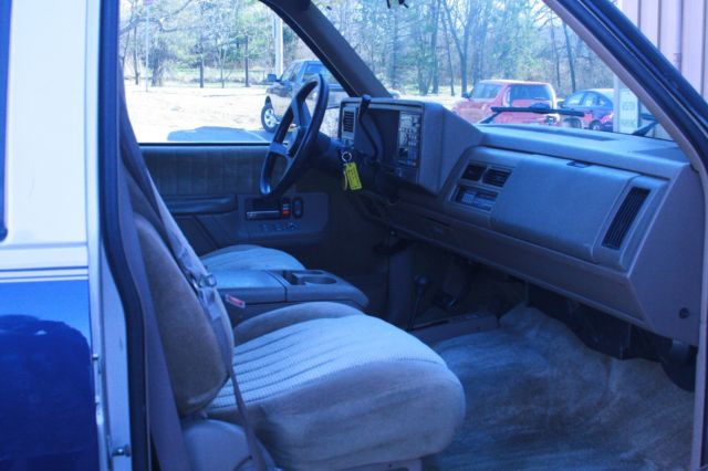 1993 Blue/Gold Chevrolet Other Pickups