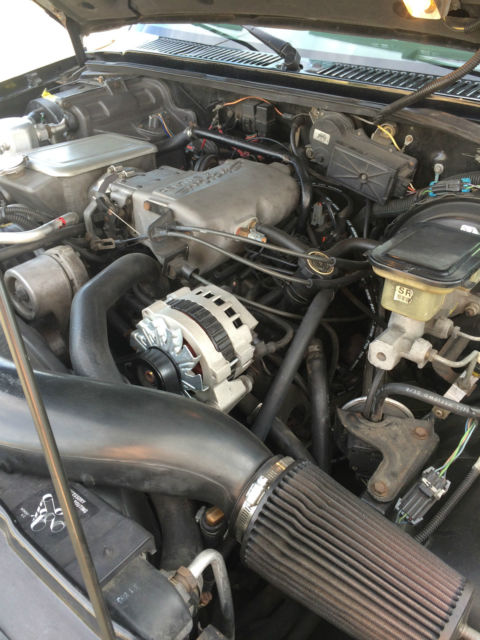 1993 Black GMC Typhoon SUV