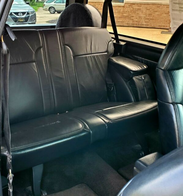 1993 Black GMC Typhoon SUV