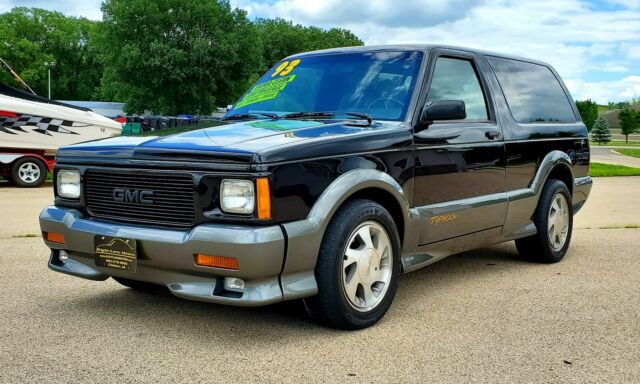 1993 Black GMC Typhoon SUV