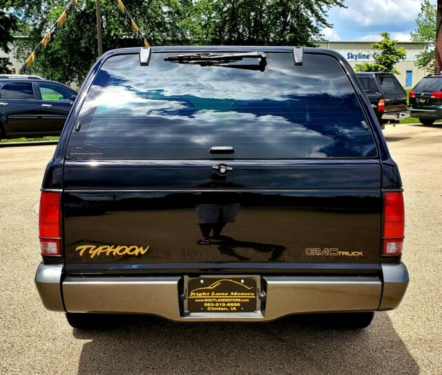1993 Black GMC Typhoon SUV