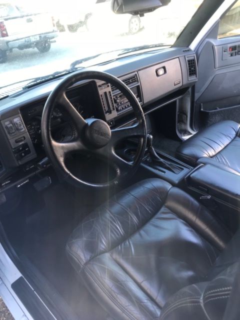 1993 White GMC Typhoon