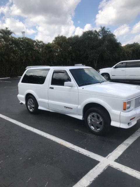 1993 White GMC Typhoon