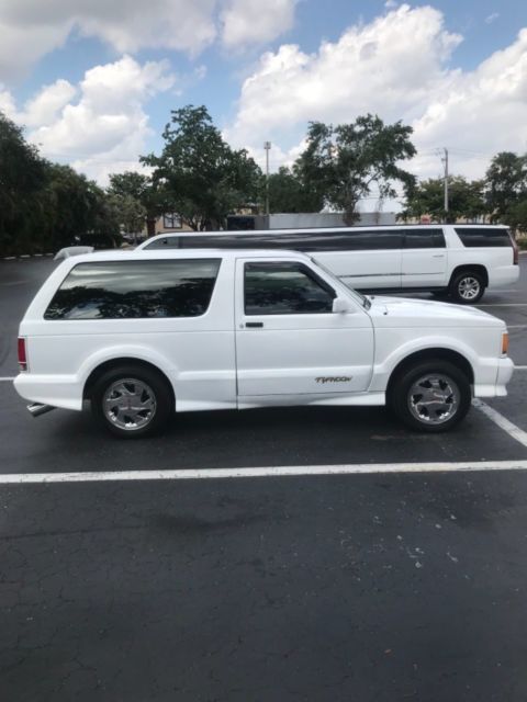 1993 White GMC Typhoon