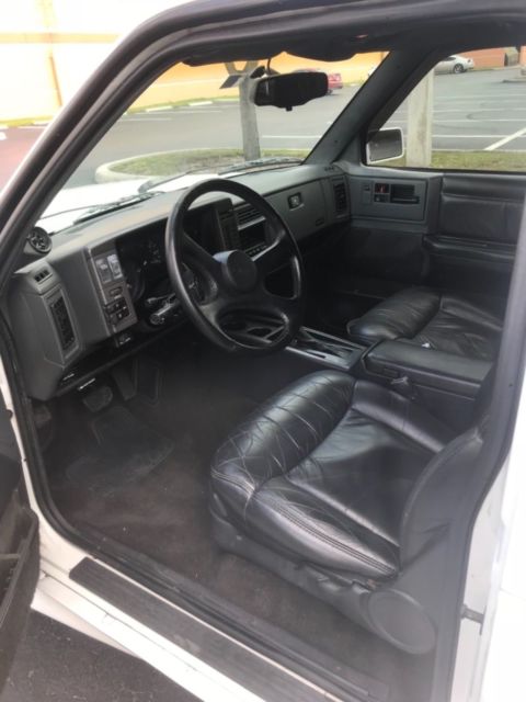 1993 White GMC Typhoon