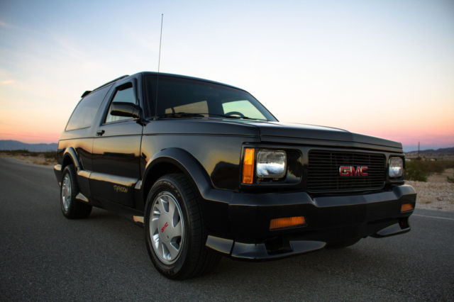 1993 Black GMC Typhoon SUV