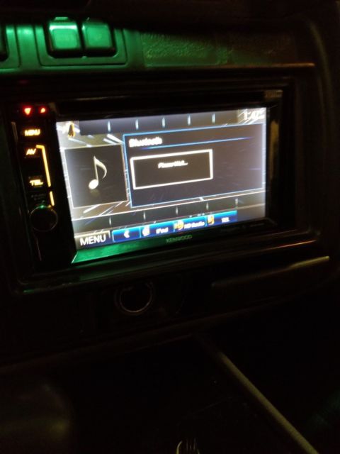 1993 White Toyota Land Cruiser SUV