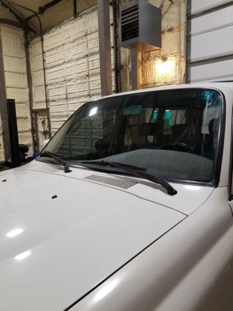 1993 White Toyota Land Cruiser SUV