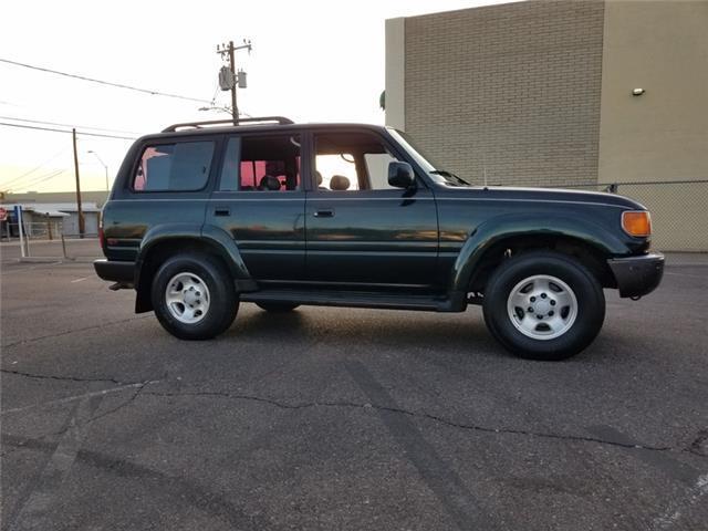 1993 Green Toyota Land Cruiser --