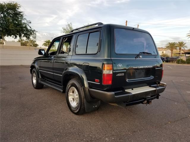 1993 Green Toyota Land Cruiser --