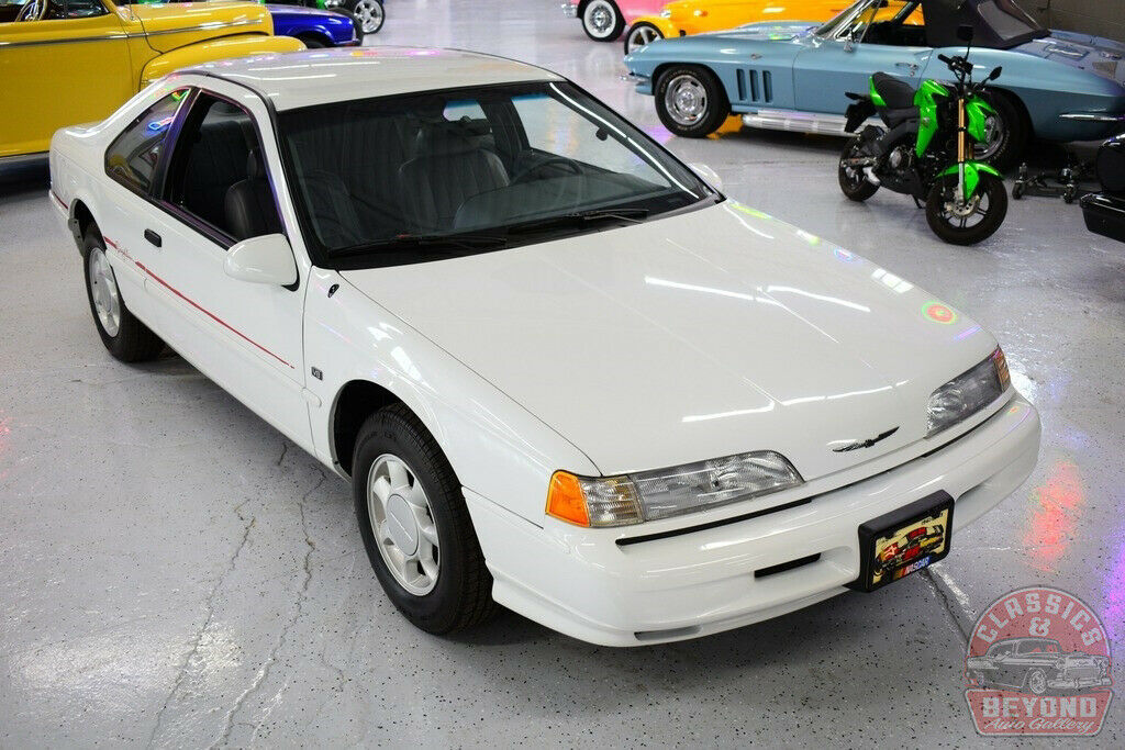 1993 White Ford Thunderbird Coupe