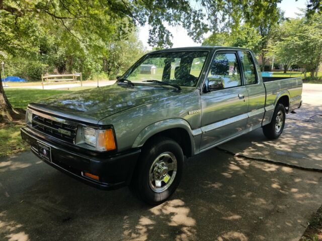 1993 Gray Mazda B-Series Pickups Extended Cab Pickup