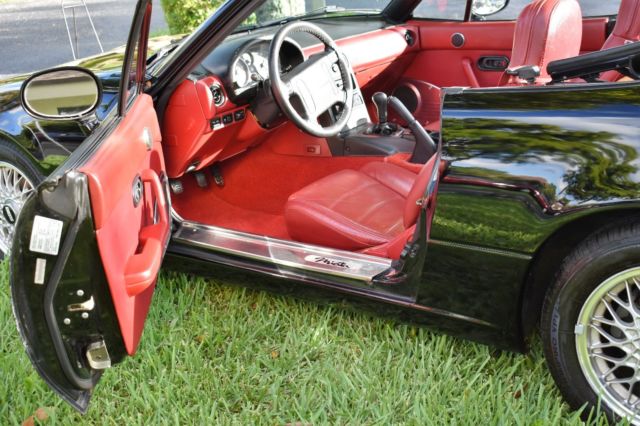 1993 Black Mazda MX-5 Miata Convertible
