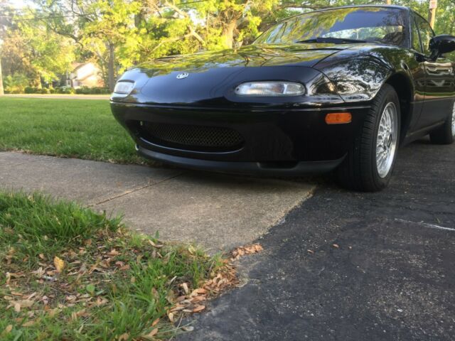 1993 Black Mazda MX-5 Miata Convertible