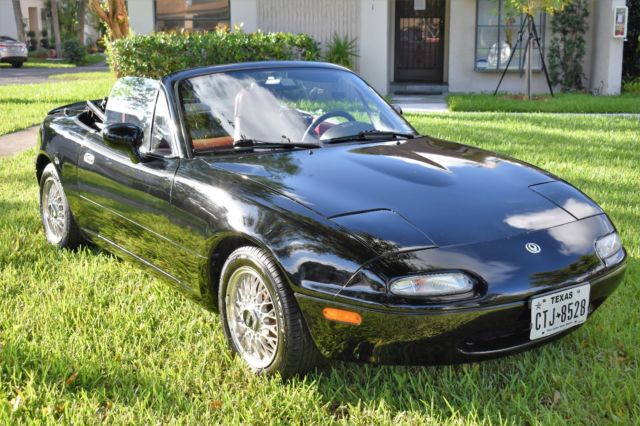1993 Black Mazda MX-5 Miata Convertible