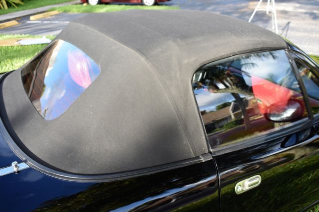 1993 Black Mazda MX-5 Miata Convertible