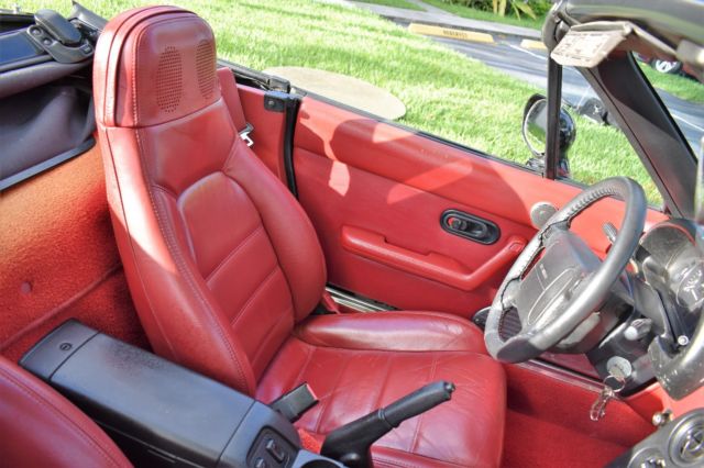 1993 Black Mazda MX-5 Miata Convertible