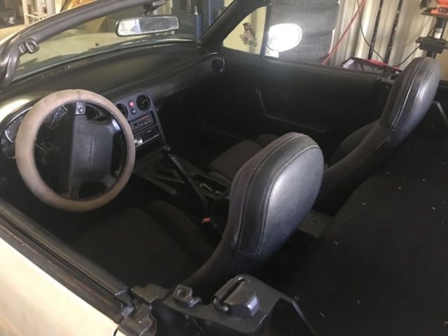 1993 Mazda MX-5 Miata Convertible