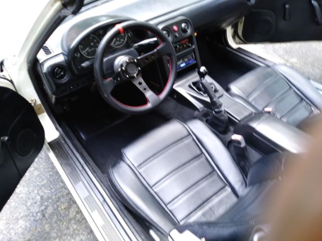 1993 White/Blue Mazda MX-5 Miata Convertible