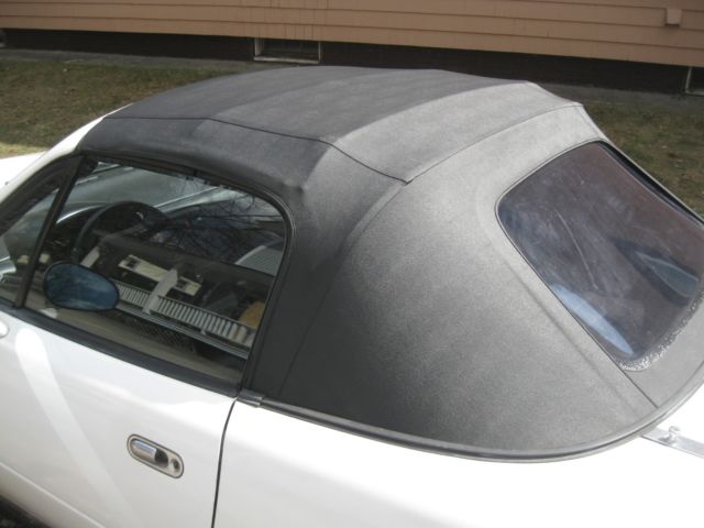 1993 White Mazda MX-5 Miata Convertible