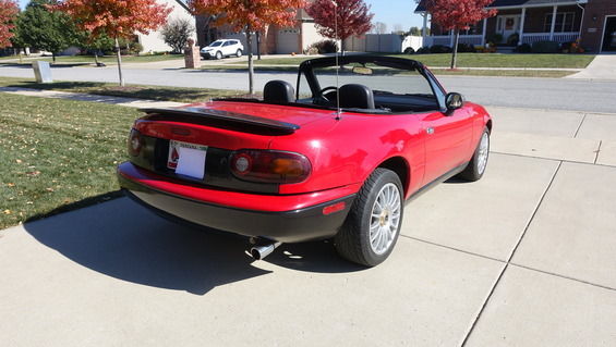 1993 White Mazda MX-5 Miata --