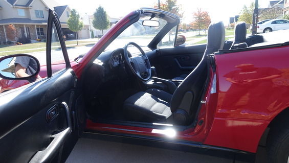 1993 White Mazda MX-5 Miata --