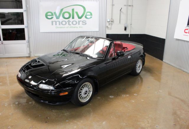 1993 Black Mazda MX-5 Miata LE, blk/red, 79k