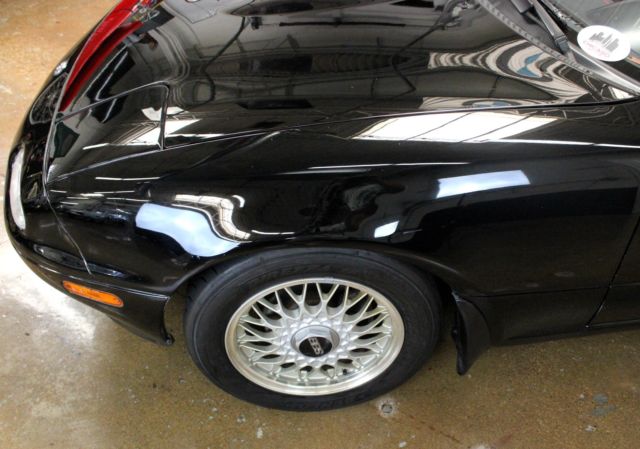1993 Black Mazda MX-5 Miata LE, blk/red, 79k